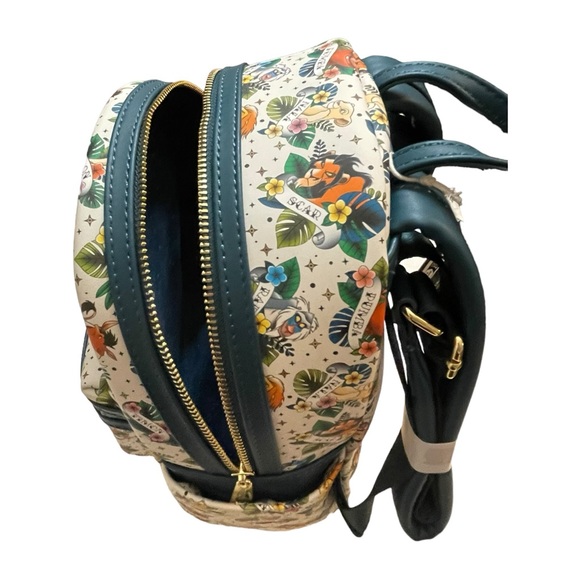 NEW Loungefly Exclusive Disney Lion King Tattoo Mini Backpack NEW WITH TAGS - Picture 14 of 16